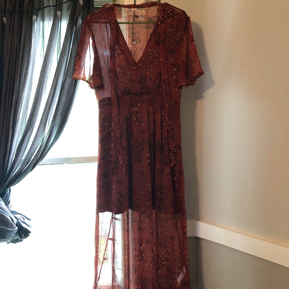 Floral v-neck maxi dress